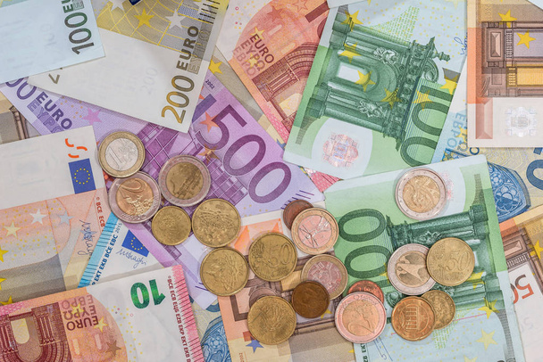 Nové zvýšenie dávok v hmotnej núdzi od januára 2025