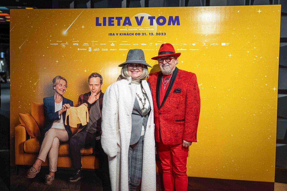 Kryštof Hádek, Anna Polívková, Miro Noga a ďalší predstavili slovenským divákom komédiu Lieta v tom