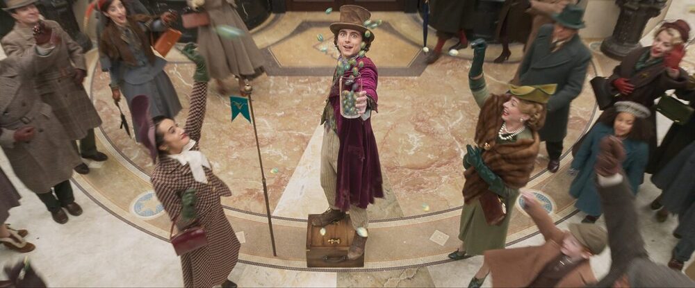 Wonka priletí do kín už o pár dní – vďaka čokoláde, ktorá popiera gravitáciu!