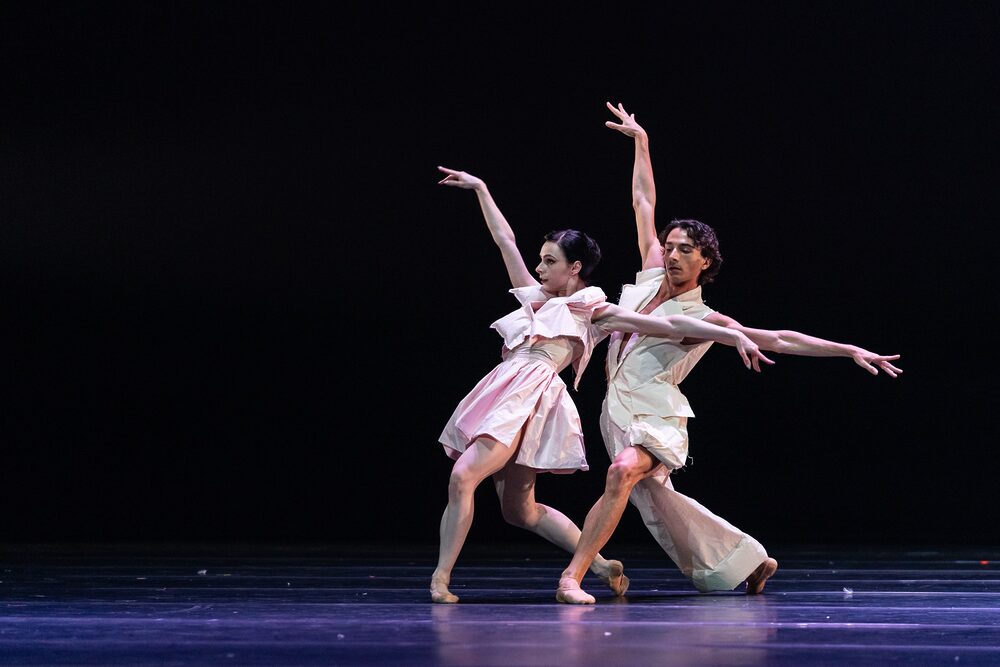 FASHION BALLET ´24: TRETÍ ROČNÍK OČAKÁVANÉHO PROJEKTU V SND OBLIEKLI ŠTYRI MÓDNE DIZAJNÉRKY