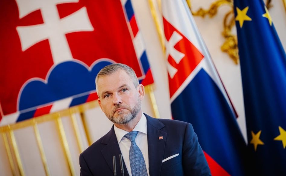 Prezident Pellegrini zamietol všetky žiadosti Slovákov o vstup do ukrajinskej armády