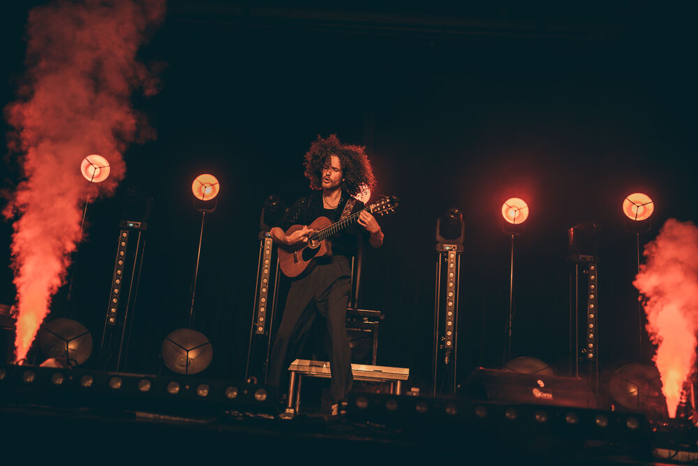 Vyhrajte súkromný koncert gitarového virtuóza Dávida Bíleka, strhujúcu show predvedie aj vo vašej obývačke!