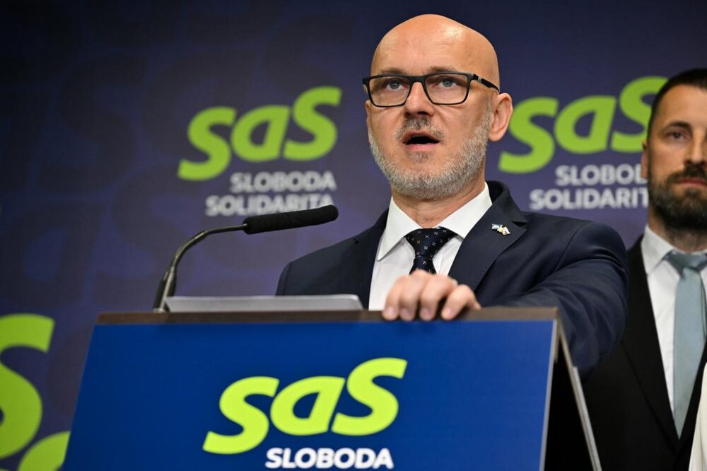 Vyhlásenie predsedu SAS Branislava Gröhlinga!