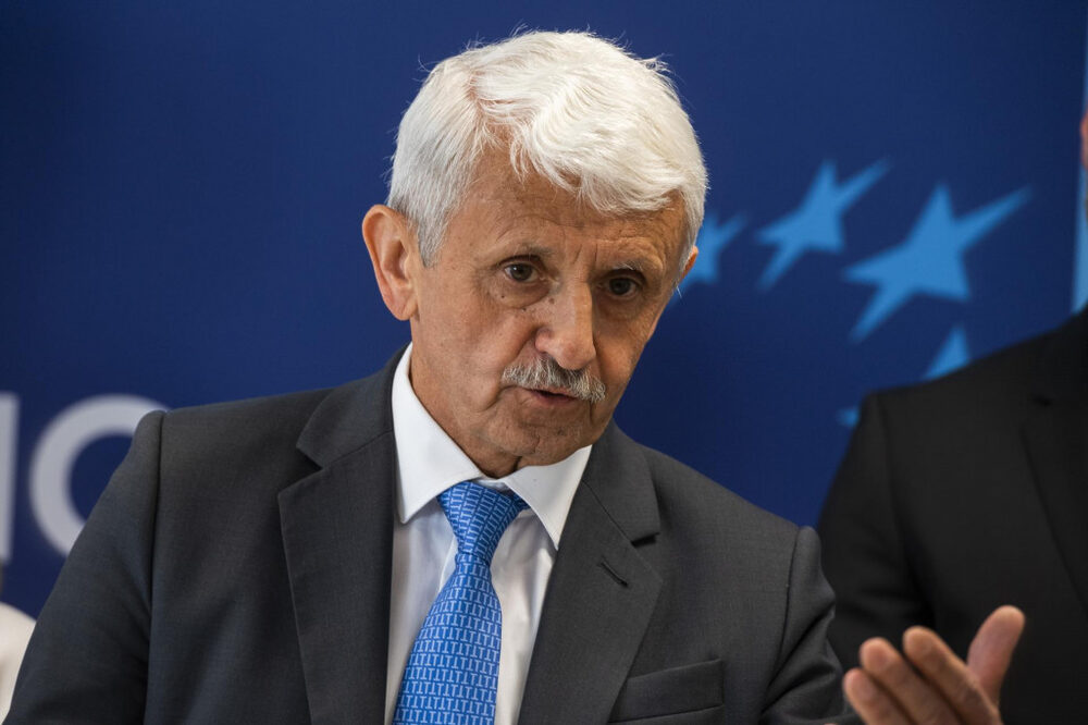 Dzurinda: Slovensko musí vedieť, kam patrí, aby nestratilo smer