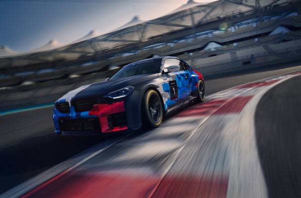 Nový entry-level model: BMW M Motorsport predstavuje pretekárske BMW M2 Racing