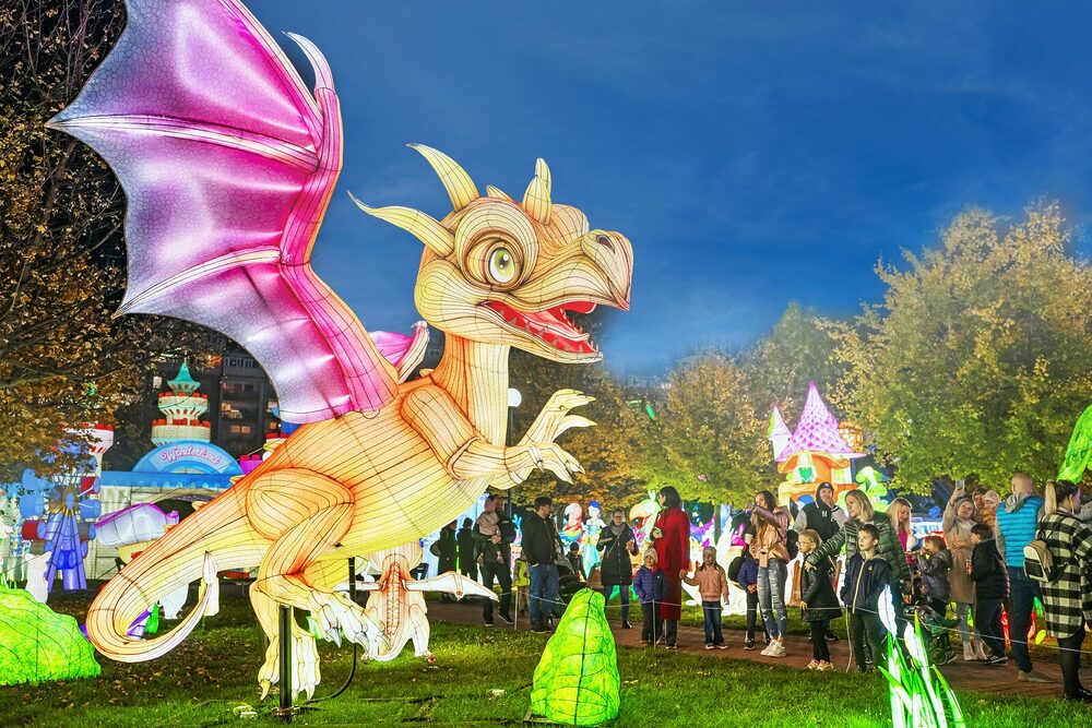 Magický svetelný park WONDERLAND opäť prichádza do Bratislavy, na Dostihovej dráhe otvára brány 27. septembra!