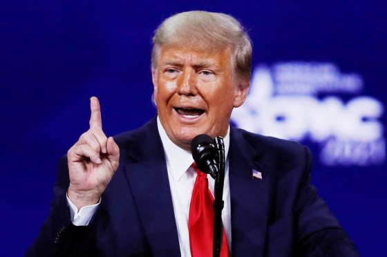 TRUMP ROZBEHOL ÚTOK NA NATO: STE ZBABELCI! SVET SA OTÁČA NA OKRAJ KONFLIKTU? |AKTUALITA