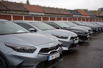 Kancelária prezidenta SR daruje bratislavskému Mestskému útulku Hradská auto pre potreby sociálnych služieb