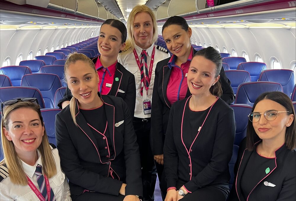 Do Bratislavy dnes doletela letom zo Skopje výlučne ženská posádka