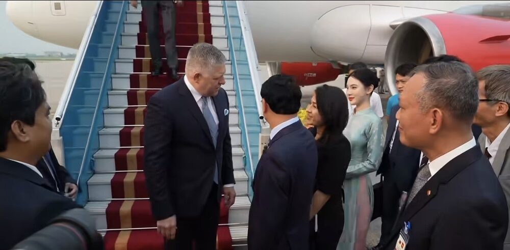 Vyjadrenie predsedu vlády SR Roberta Fica z oficiálnej návštevy Vietnamu! | Z politiky